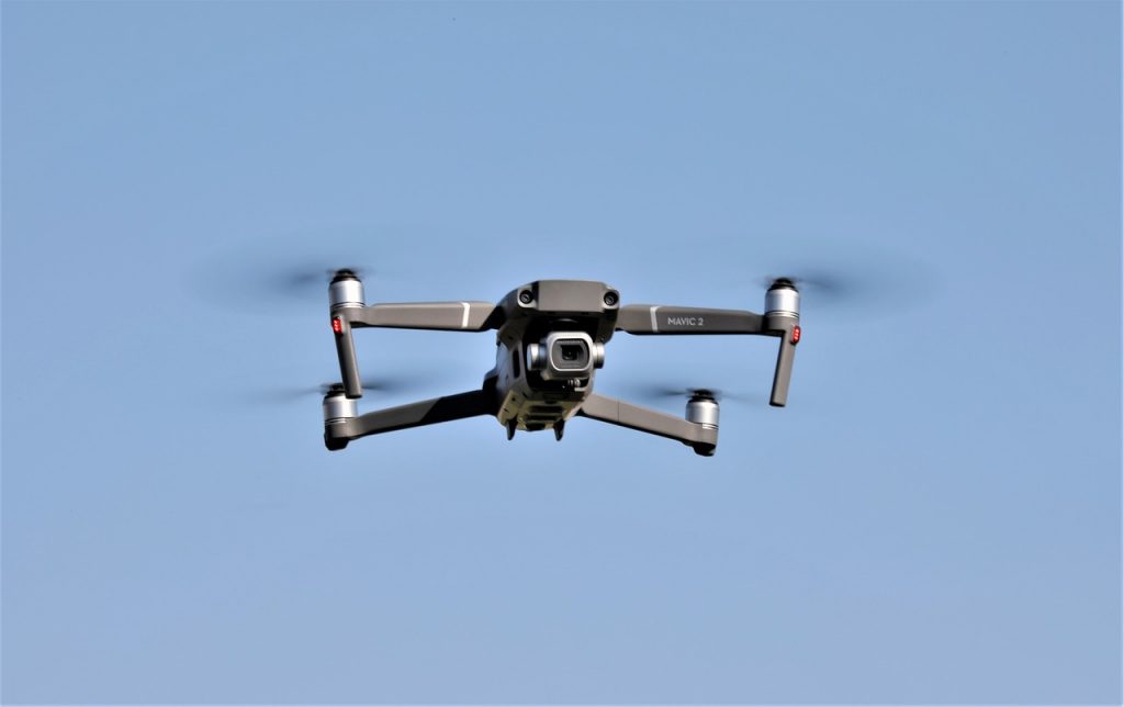 drone, flying, quadrocopter-4995487.jpg